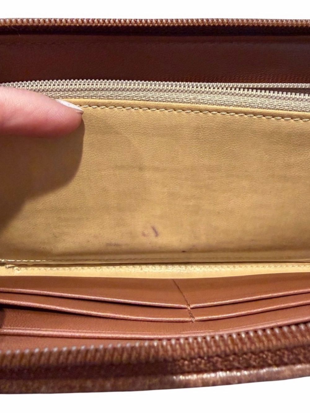 ✨💎EUC💎✨Bottega Veneta Intrecciato Leather Cognac Zippy Wallet/Clutch - Picture 9 of 10